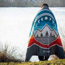 Lade das Bild in den Galerie-Viewer, Camping Decke VOITED x BUS-BOXX "Camp Vibes"