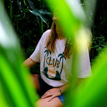 Lade das Bild in den Galerie-Viewer, T-Shirt 'Klappstuhl Club'
