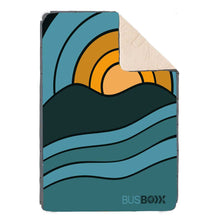 Lade das Bild in den Galerie-Viewer, Camping Decke VOITED x BUSBOXX "Sunrise Blue"
