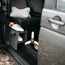 Lade das Bild in den Galerie-Viewer, Schuhaufbewahrung shoeBOXX Schiebetür Beifahrerseite für Volkswagen T5/T6/T6.1
